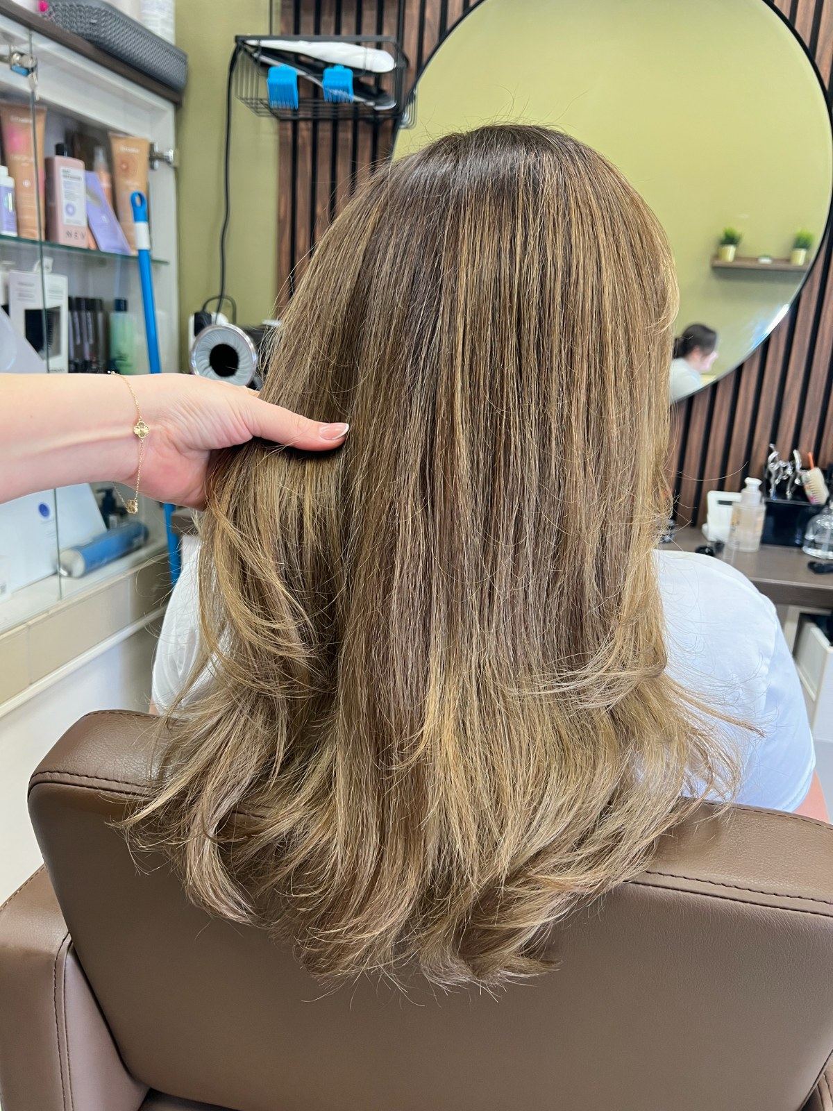 Bronde balayage, hullámos hosszú haj – Ohana Fodrászat, Kőbánya